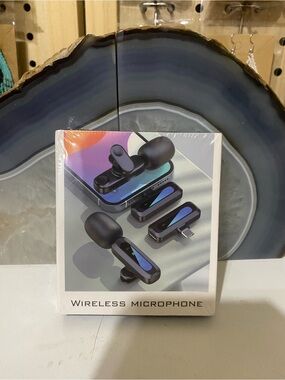 Amazon Black wireless Microphone